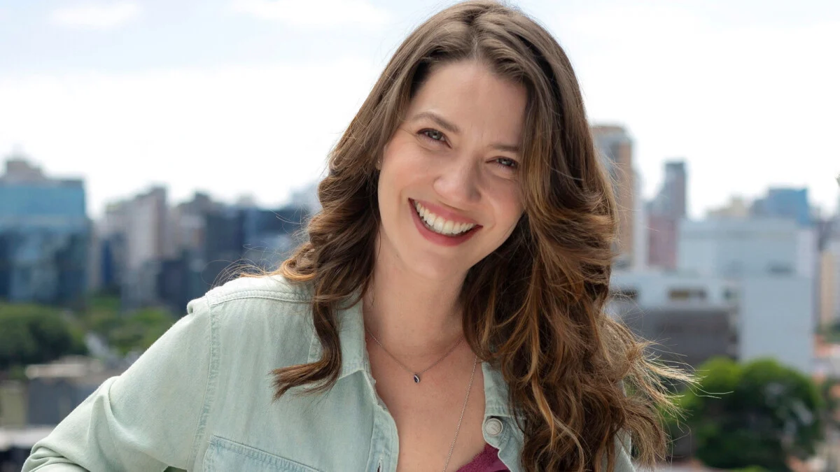 Nathalia Dill avalia volta às novelas e explica decisão de priorizar a família