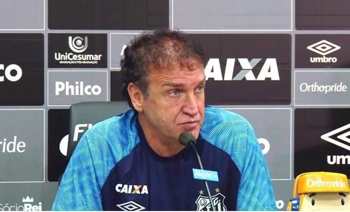 Torcedores do Santos responsabilizam diretoria e técnico pela queda na Sul-Americana
